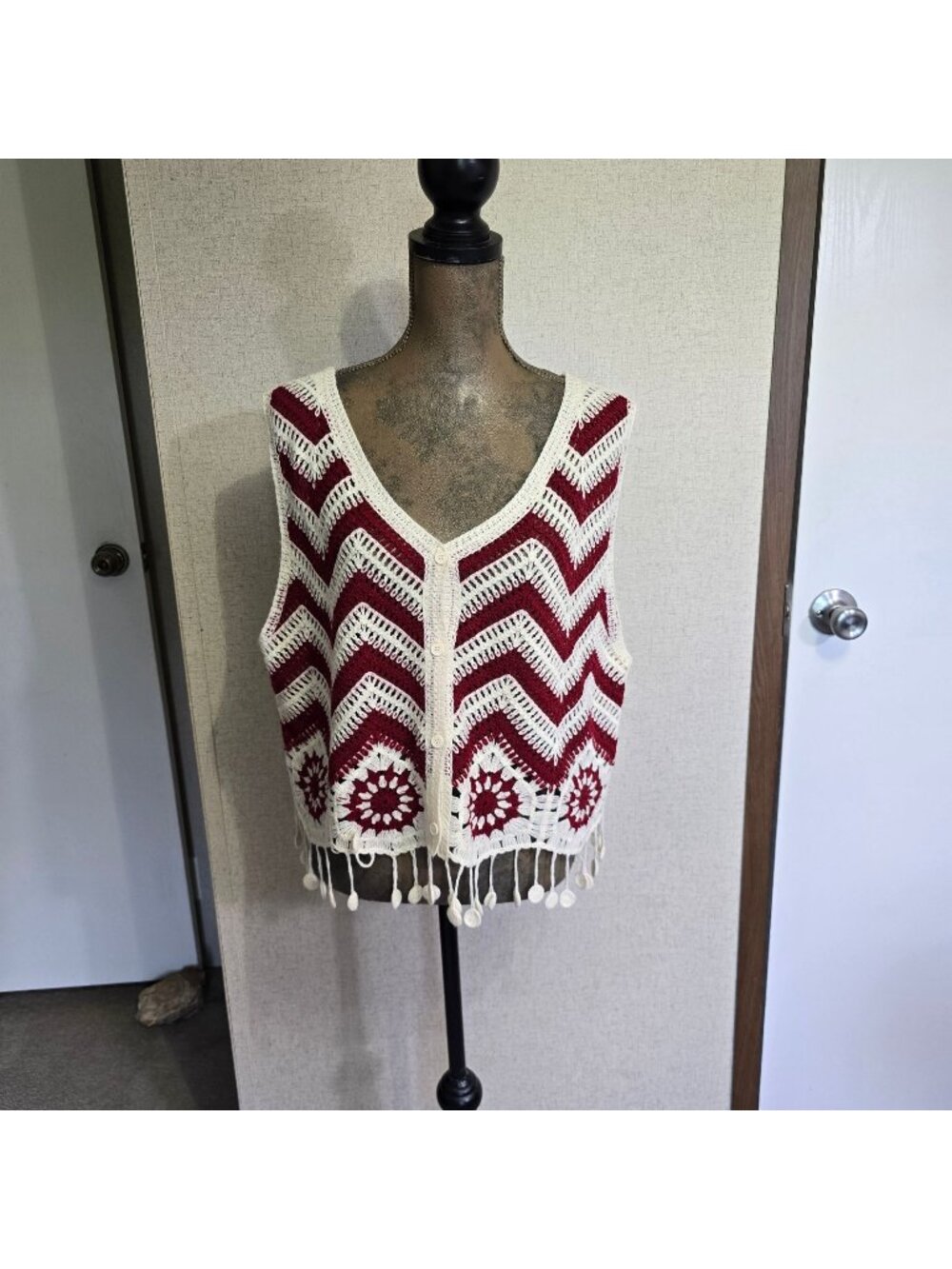 Crochet Knit XXL Sleeveless Vest Red & Cream Chevron Fringe Boho Western